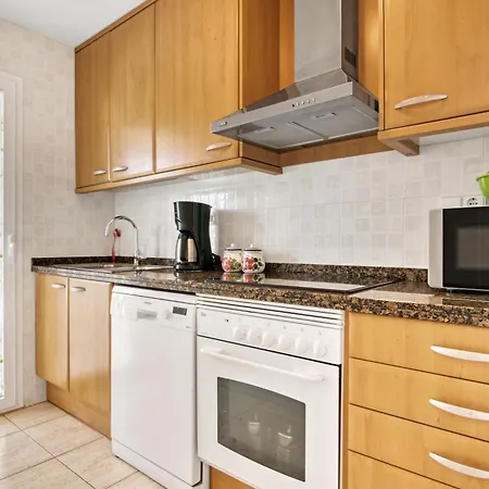 Clemenvilla Apartment *